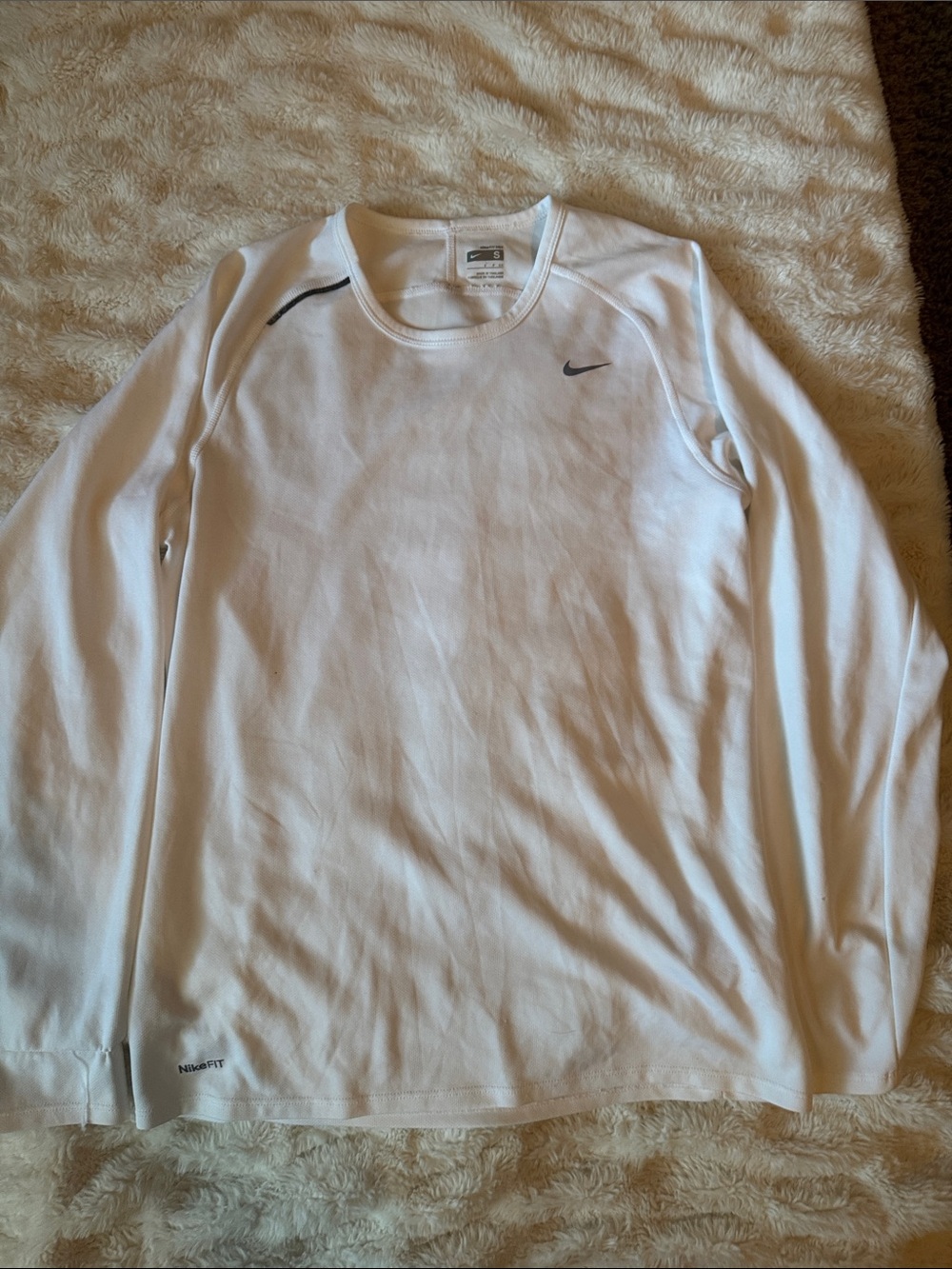 Nike White Long Sleeve Athletic Crew Shirt